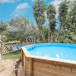 Petite Maison De Bois